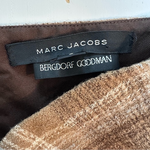 Marc Jacobs Plaid Print Knee-Length Wool Skirt (size 6) - Picture 3 of 10